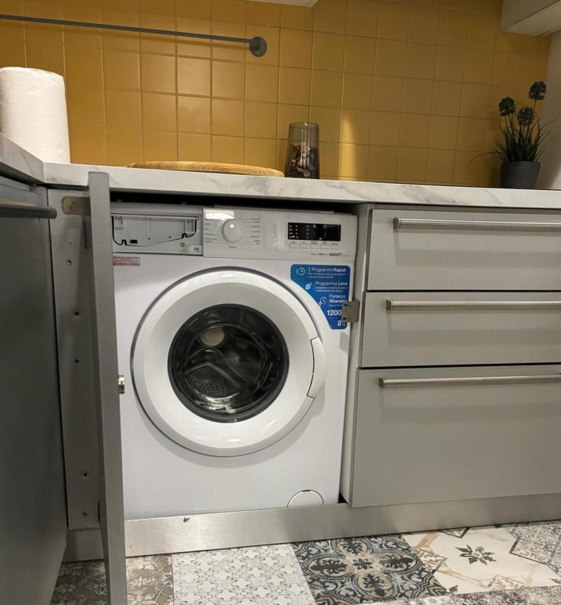 Industrial Loft In Maciacchini - Metro 50M Smartworking & Netflix Lejlighed Milano Eksteriør billede
